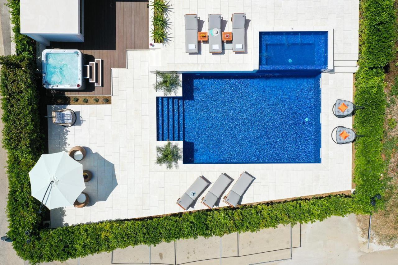 Villa Pino With Pool, Sauna & Jacuzzi Petrčane Exterior foto